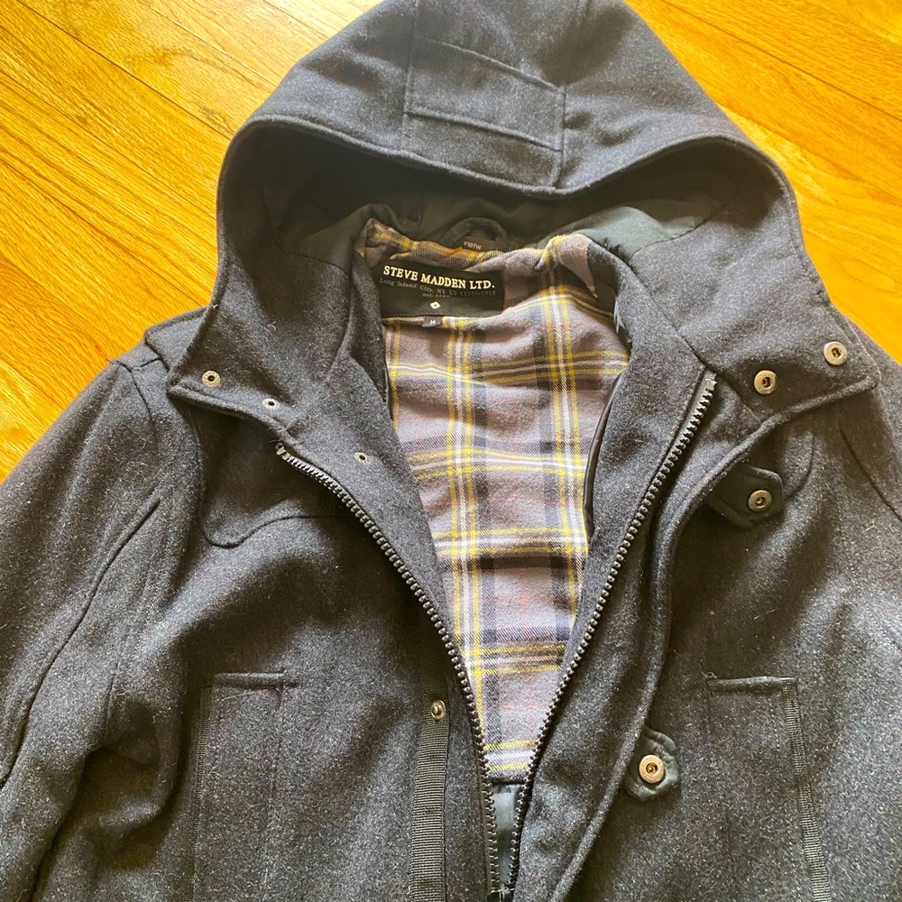 Steve Madden size Medium, true to size.